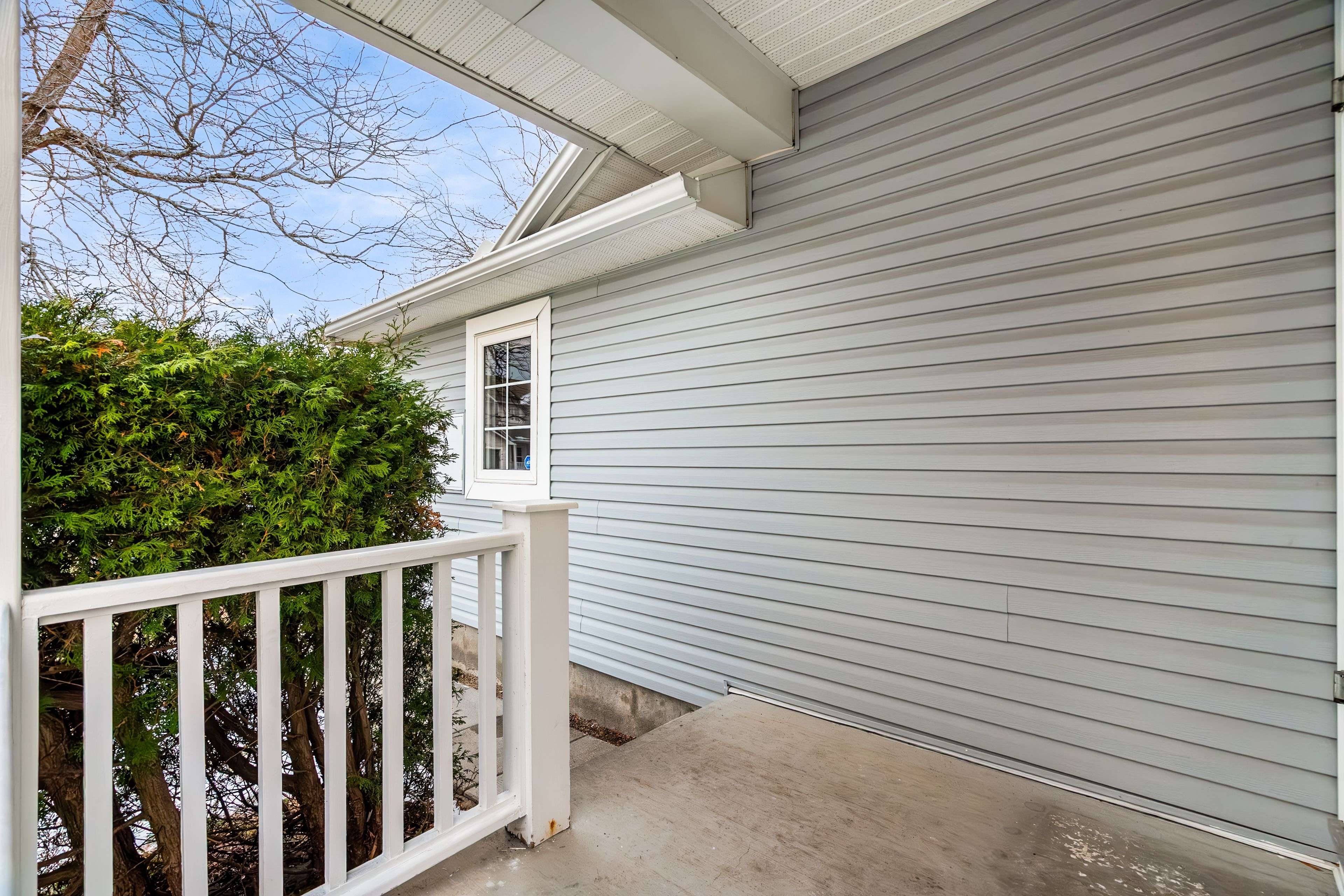 Orleans - Cumberland And Area, ON K4A 4B6,1626 Trenholm LN