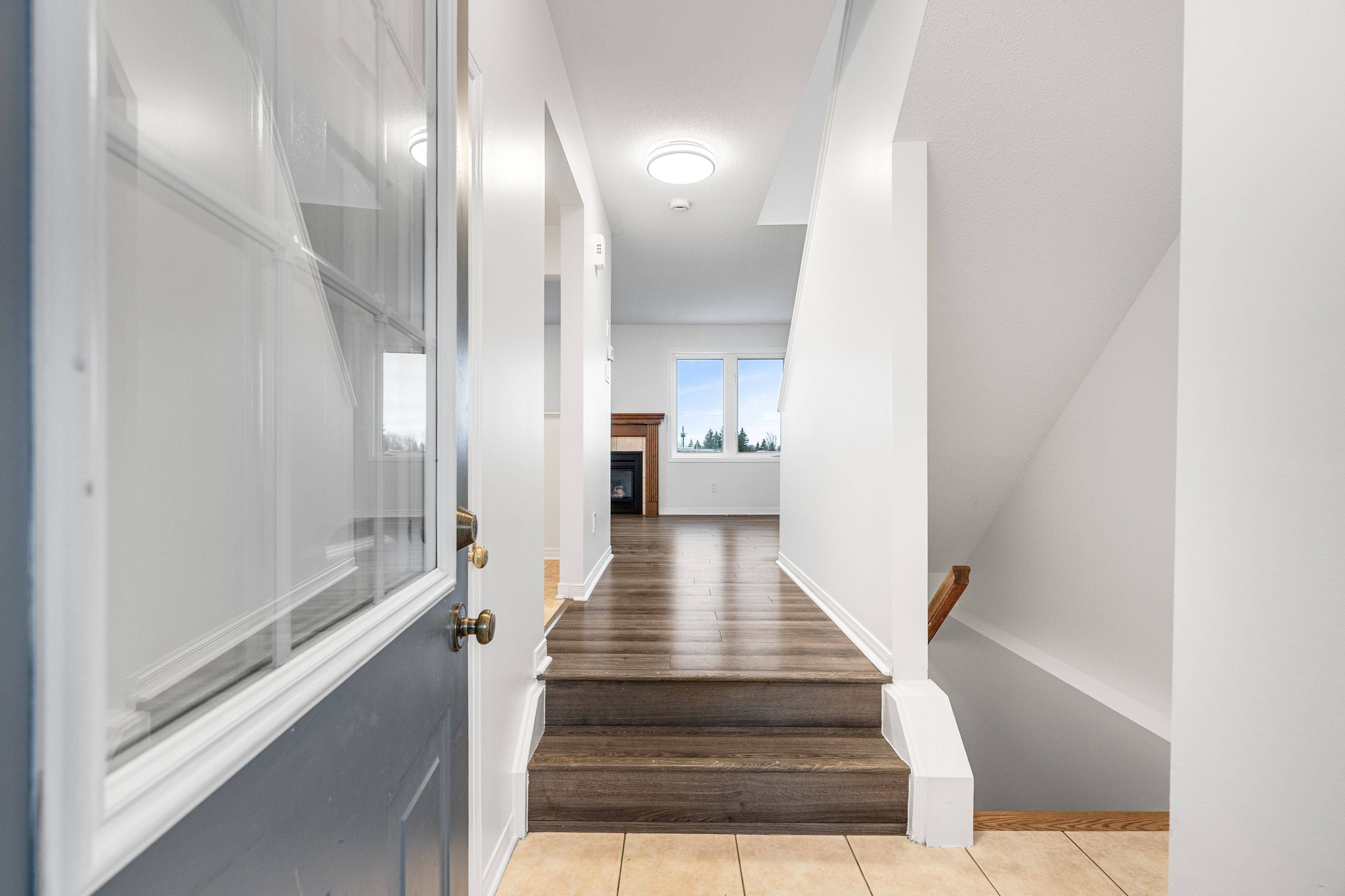 Orleans - Cumberland And Area, ON K4A 4B6,1626 Trenholm LN