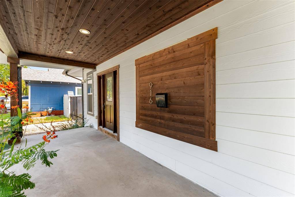 Dallas, TX 75208,916 S Montreal Avenue