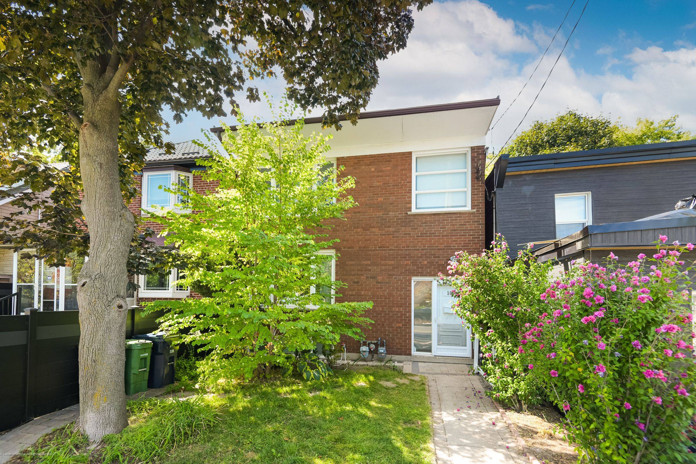 Toronto E02, ON M4E 2V8,106 Main ST #main floor