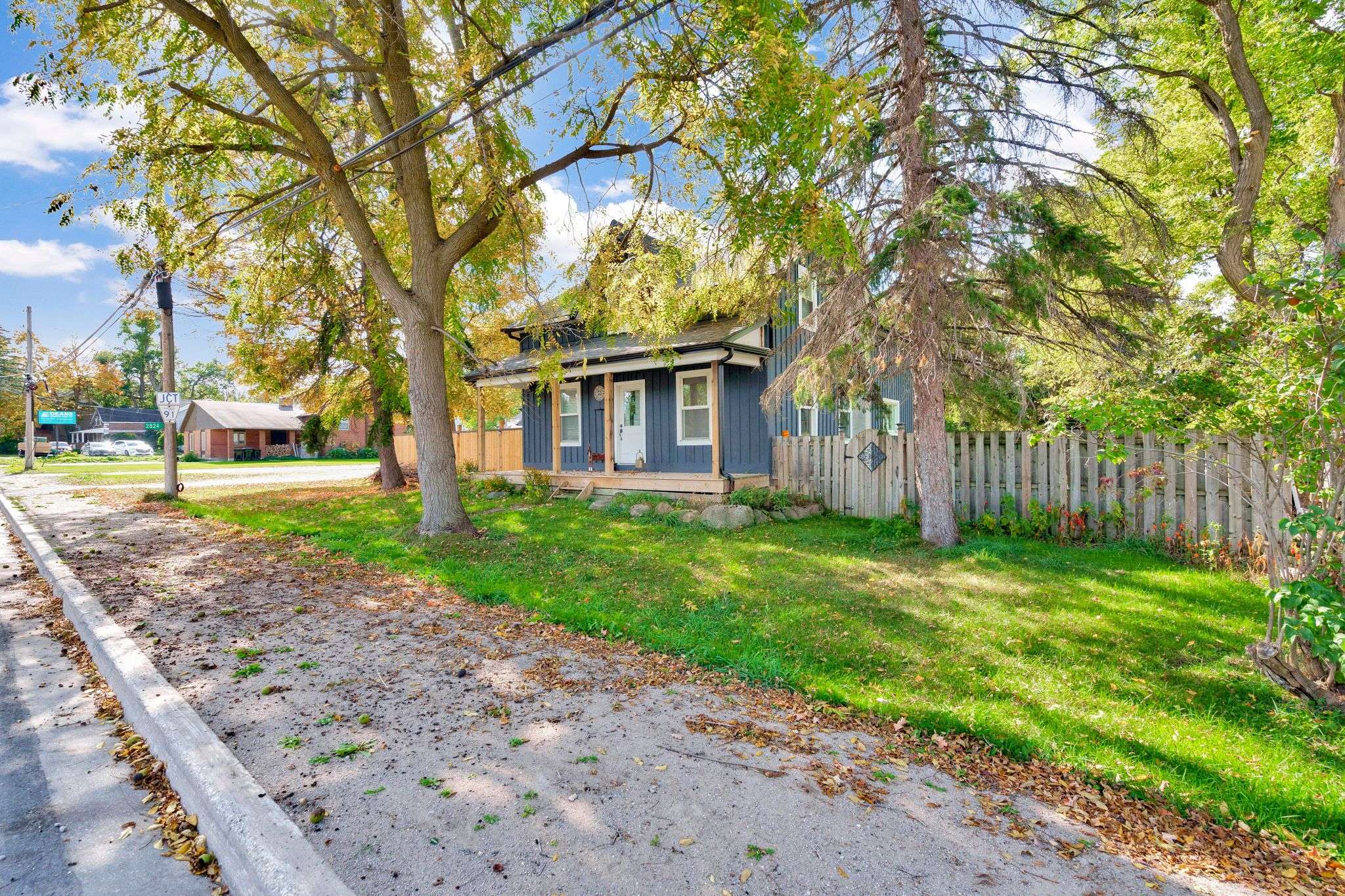 Clearview, ON L0M 1H0,2824 County Road 124 RD