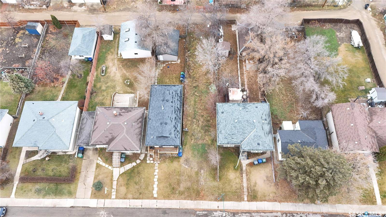 Saskatoon, SK S7M 3E4,321 V AVENUE S