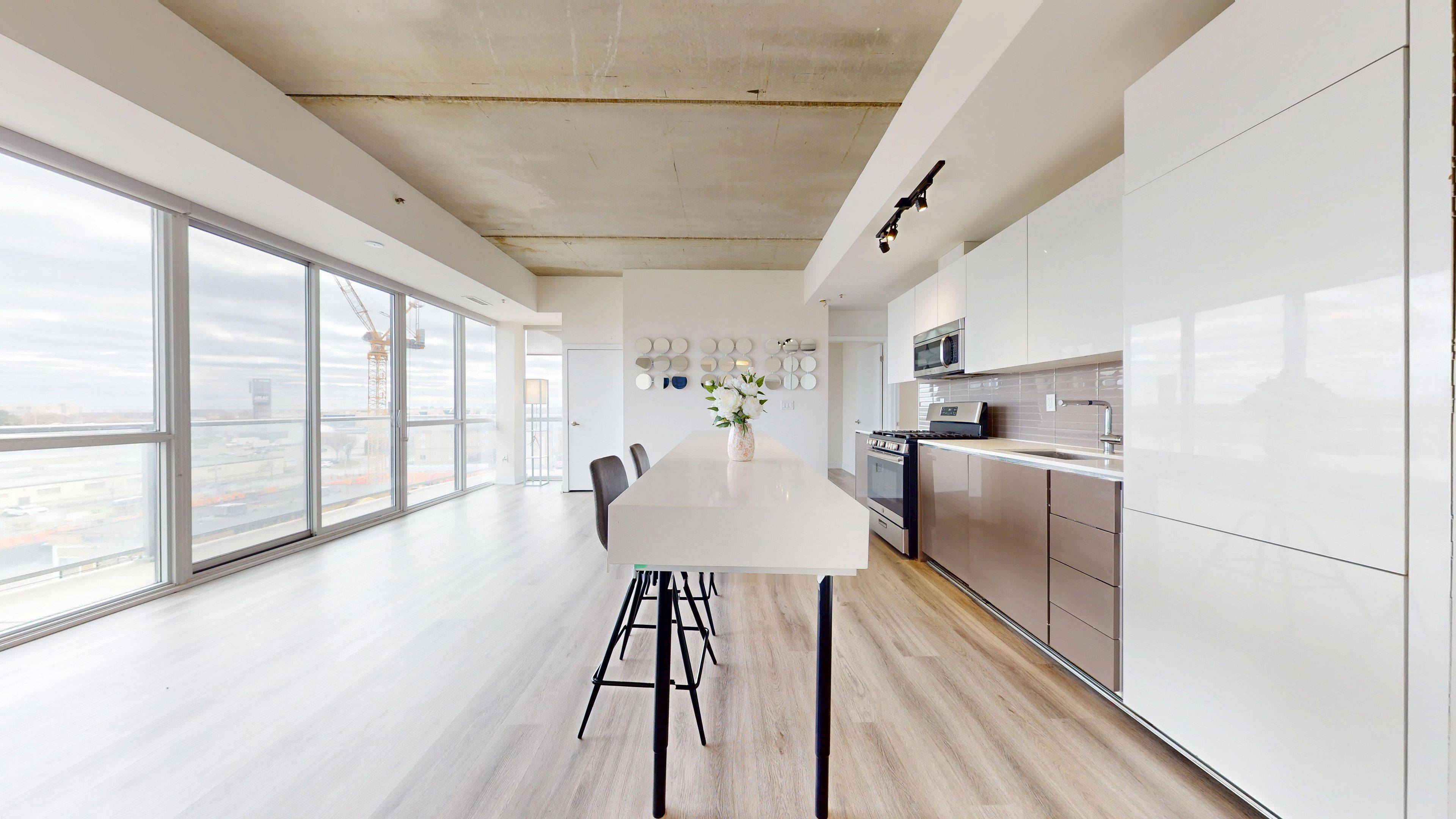 Toronto W07, ON M8Z 0C9,51 Lady Bank RD #501