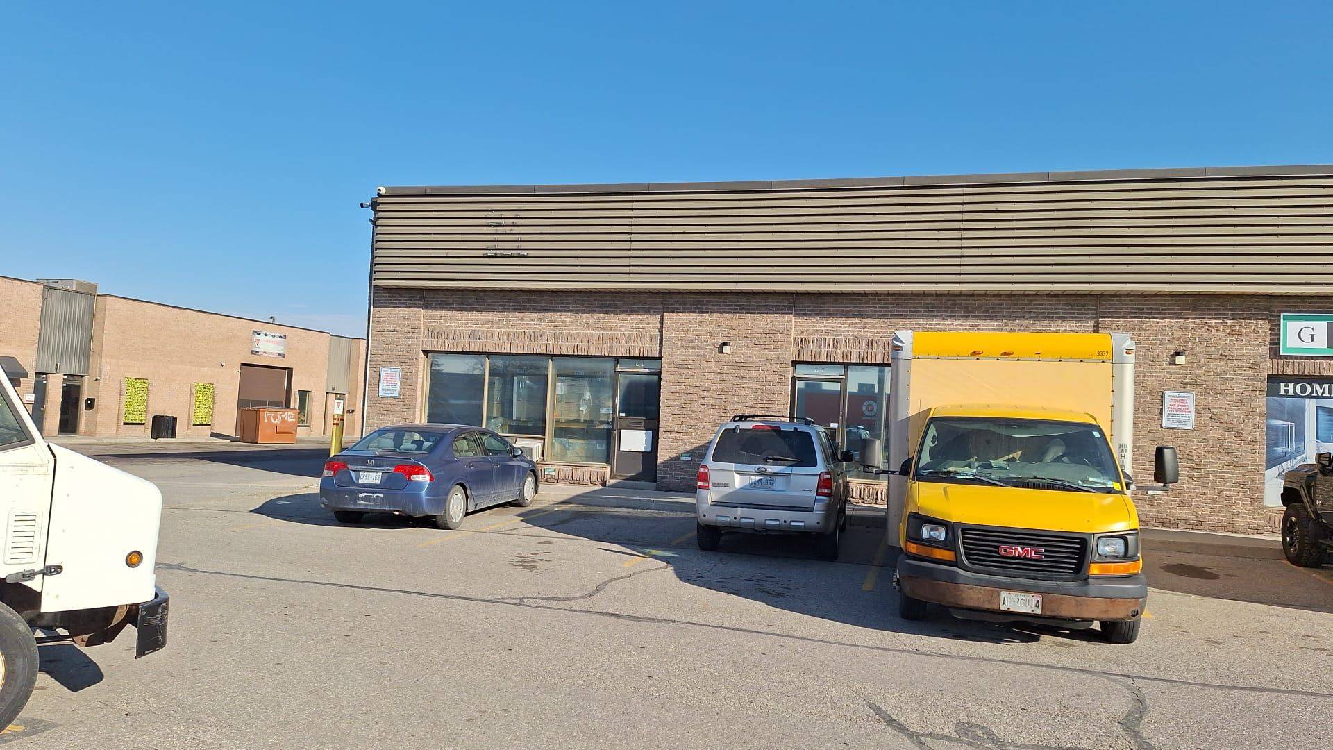 Mississauga, ON L4T 3W4,7171 Torbram RD #C2