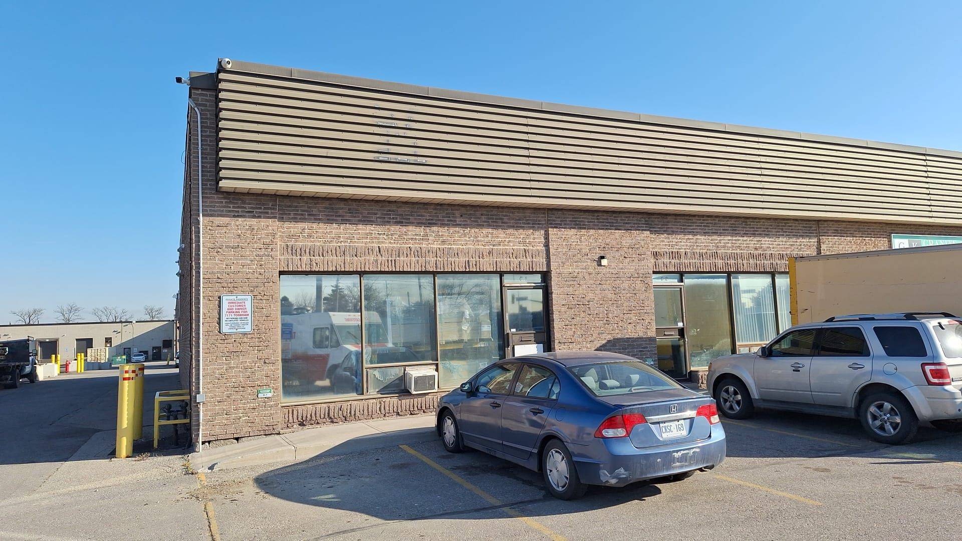 Mississauga, ON L4T 3W4,7171 Torbram RD #C2