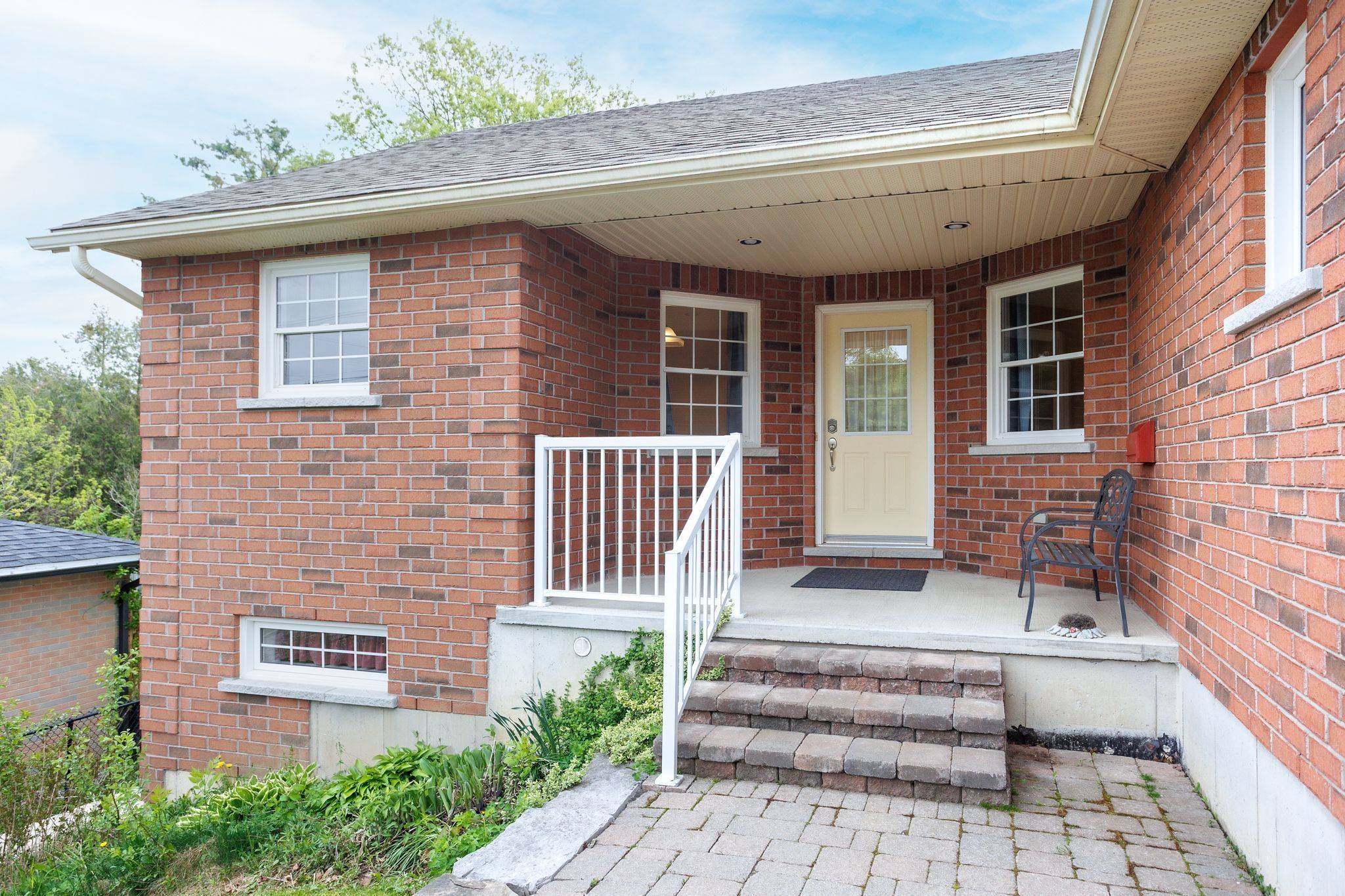 Kawartha Lakes, ON K9V 0H9,10 Champlain BLVD