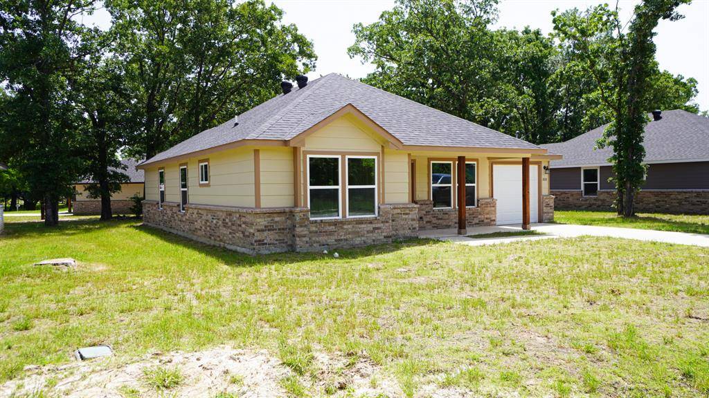 West Tawakoni, TX 75474,800 Hemlock Drive