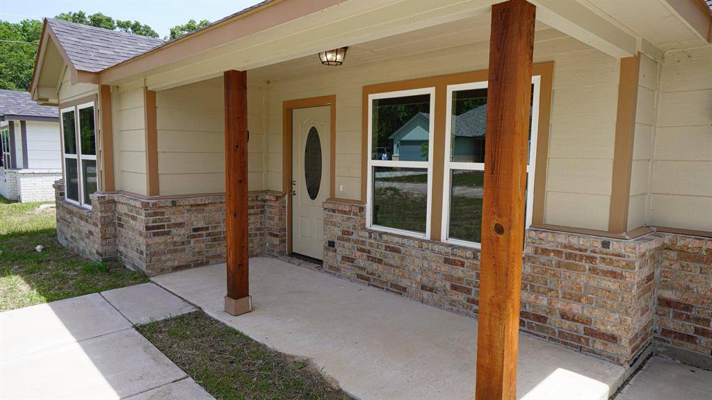 West Tawakoni, TX 75474,800 Hemlock Drive