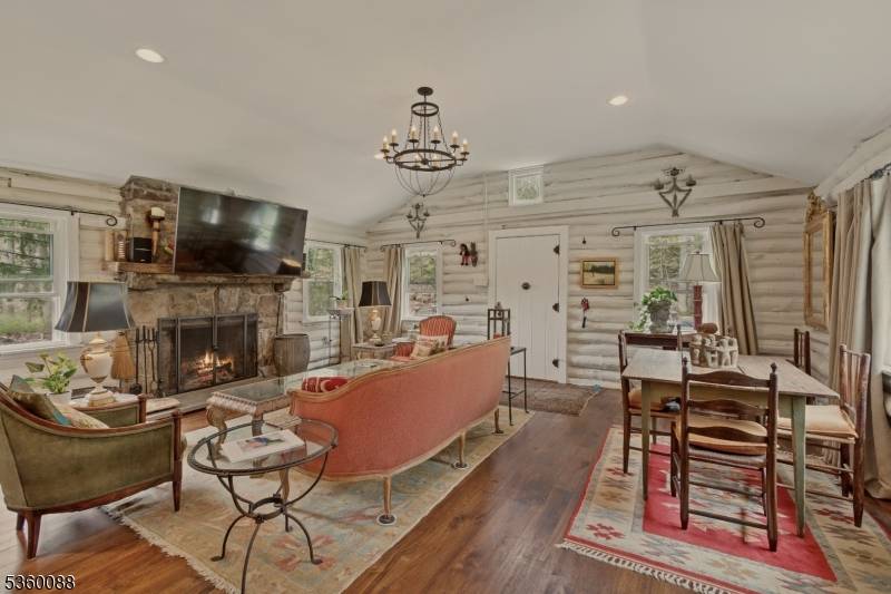 Tewksbury Twp., NJ 07830,8 Boulder Hill Rd