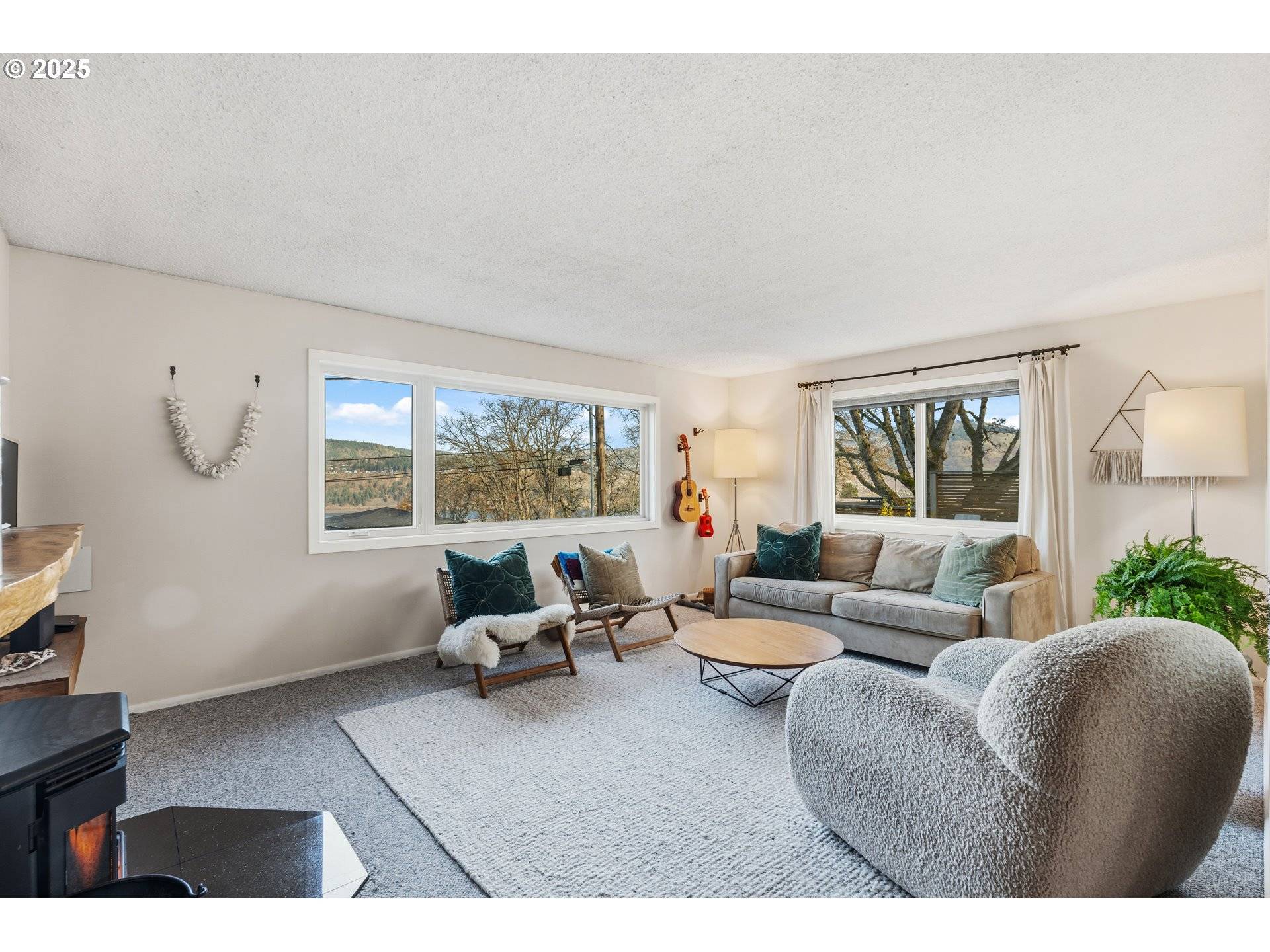 Hood River, OR 97031,401 EUGENE ST