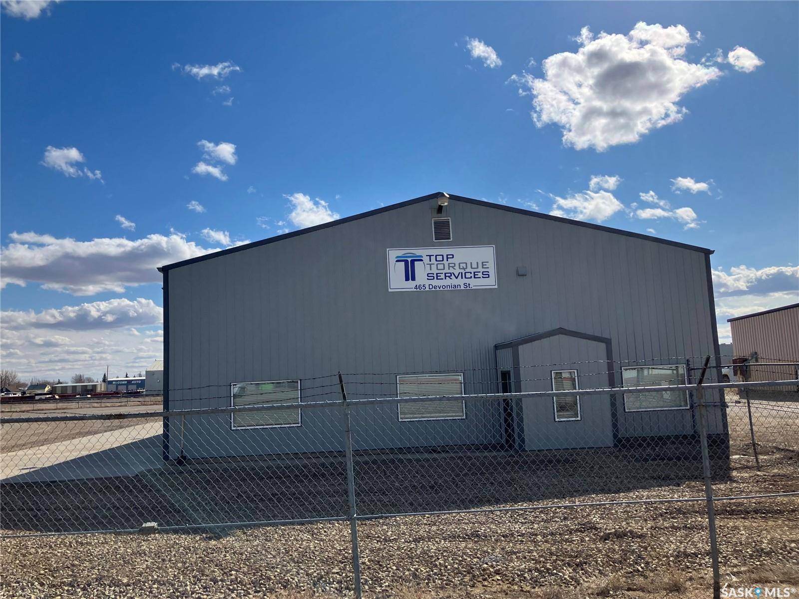 Estevan, SK S4A 2A3,465 Devonian STREET