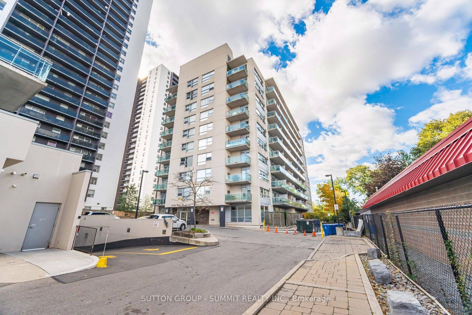 Toronto W04, ON M9N 0A2,2464 WESTON RD #401