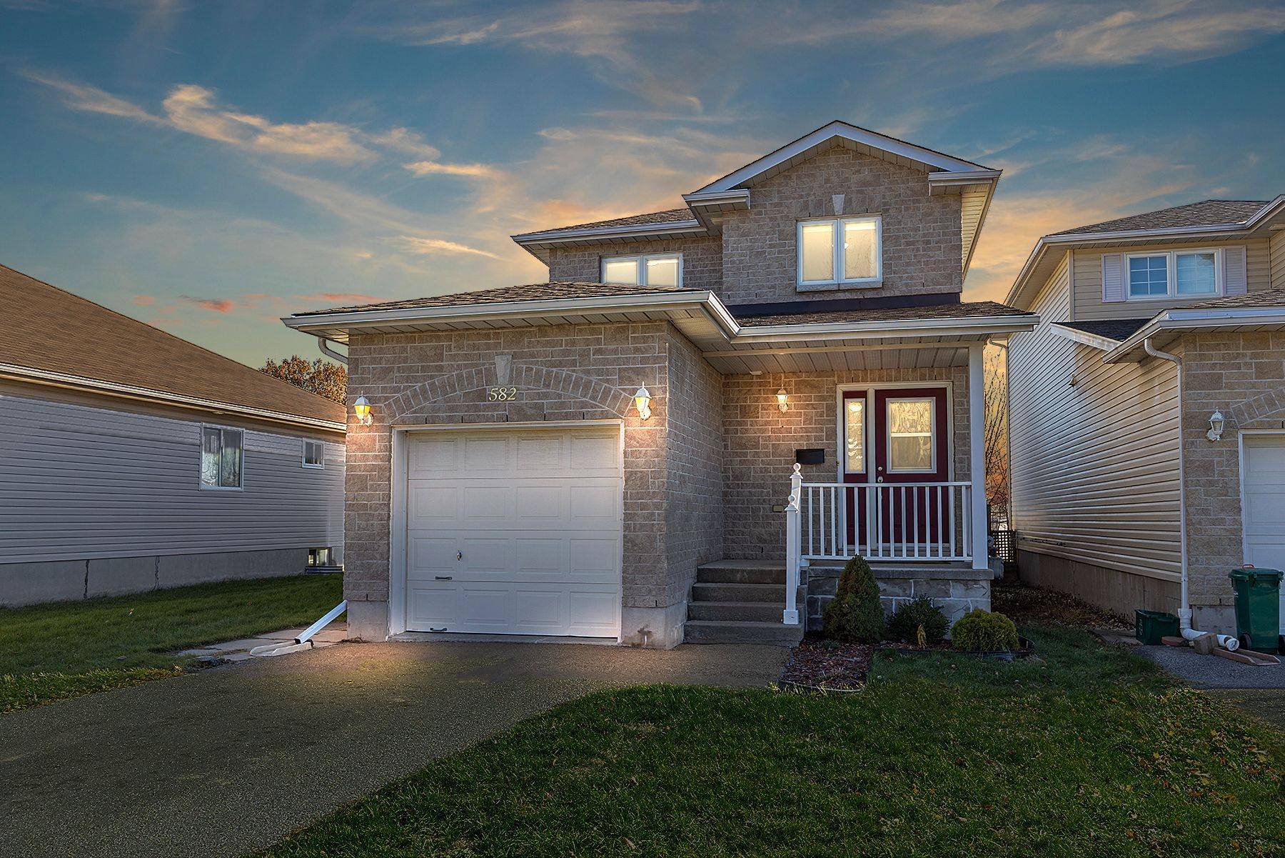 Kingston, ON K7M 9C9,582 Heritage CT