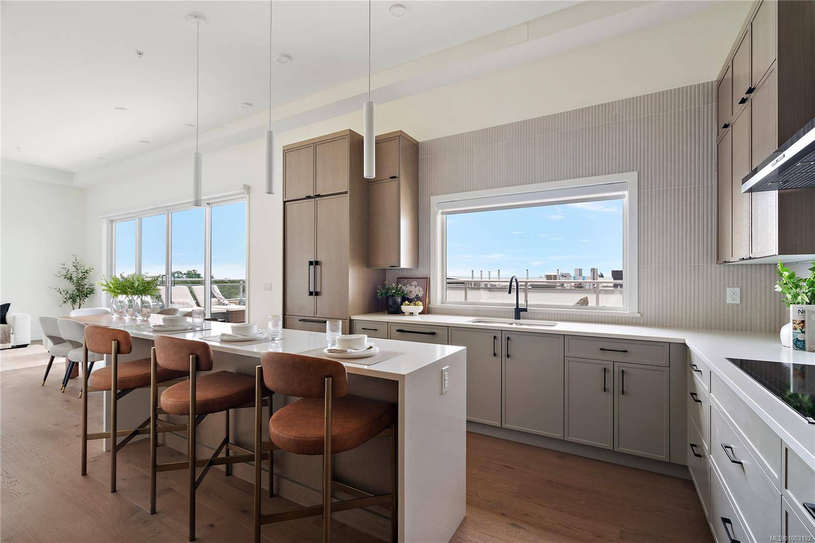 Esquimalt, BC V9A 6A1,1102 Esquimalt Rd #BPH2