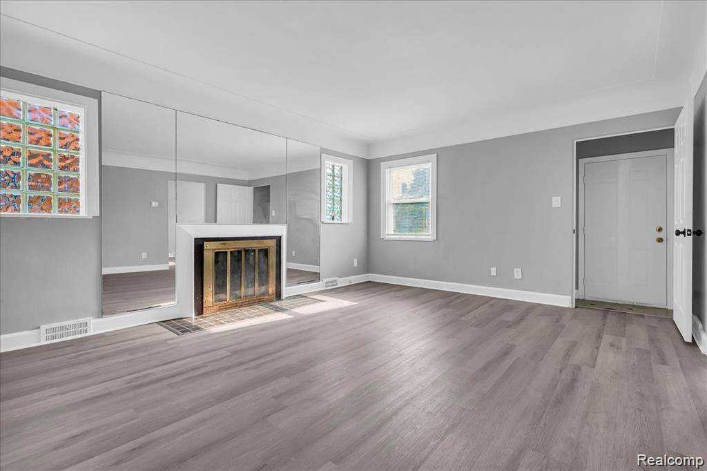 Detroit, MI 48235,16111 Gilchrist ST