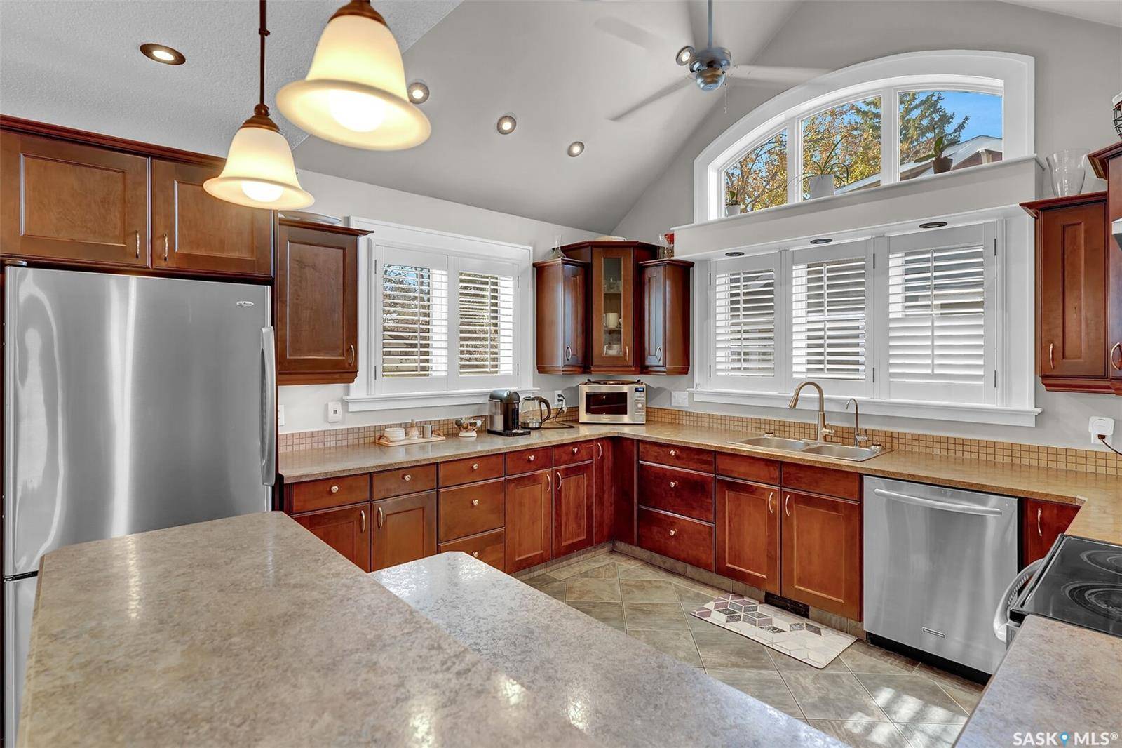 Regina, SK S4S 0G5,2736 Regina AVENUE