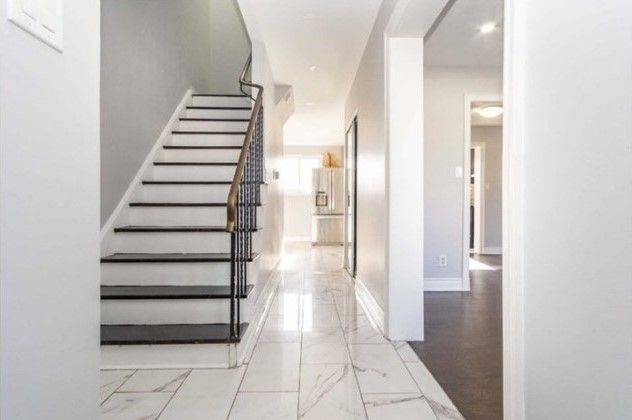 Mississauga, ON L4T 3H8,7761 Anaka DR