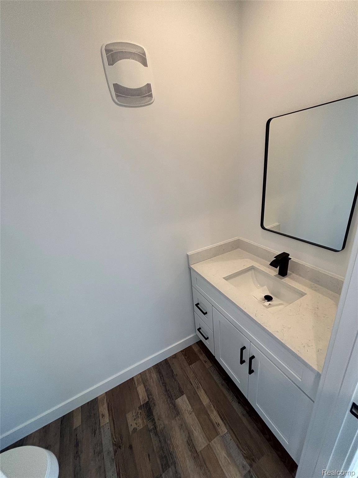 Hazel Park, MI 48030,744 E Meyers AVE