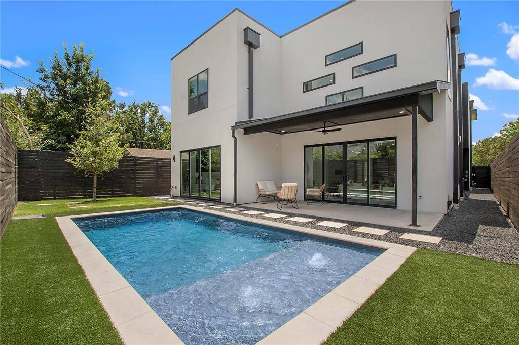 Dallas, TX 75209,6718 Victoria Avenue