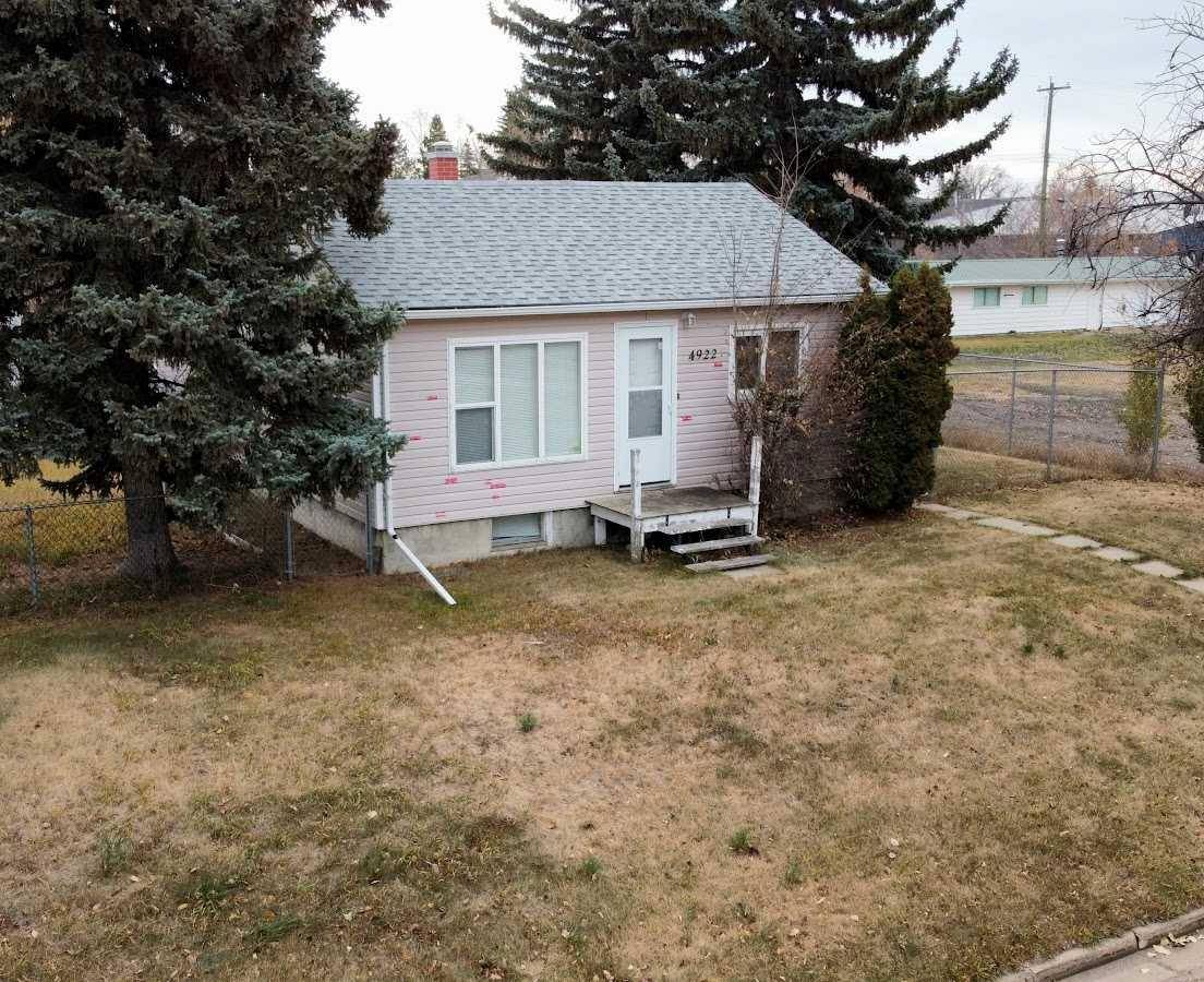 Sedgewick, AB T0B 4C0,4922 48 ST