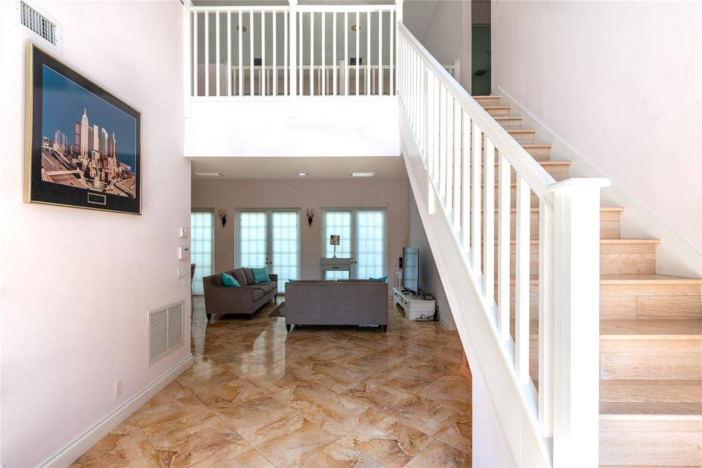 Boca Raton, FL 33432,2999 Banyan Rd