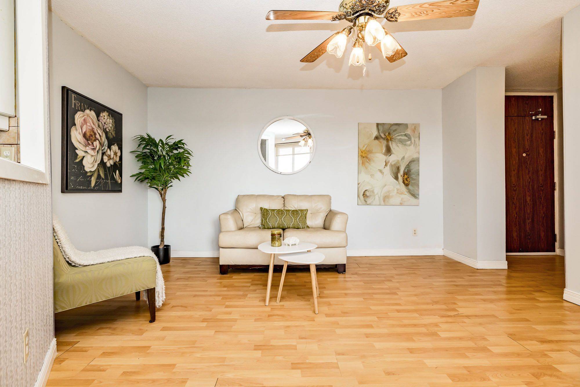 Beacon Hill North - South And Area, ON K1J 8K5,2020 Jasmine CRES #918