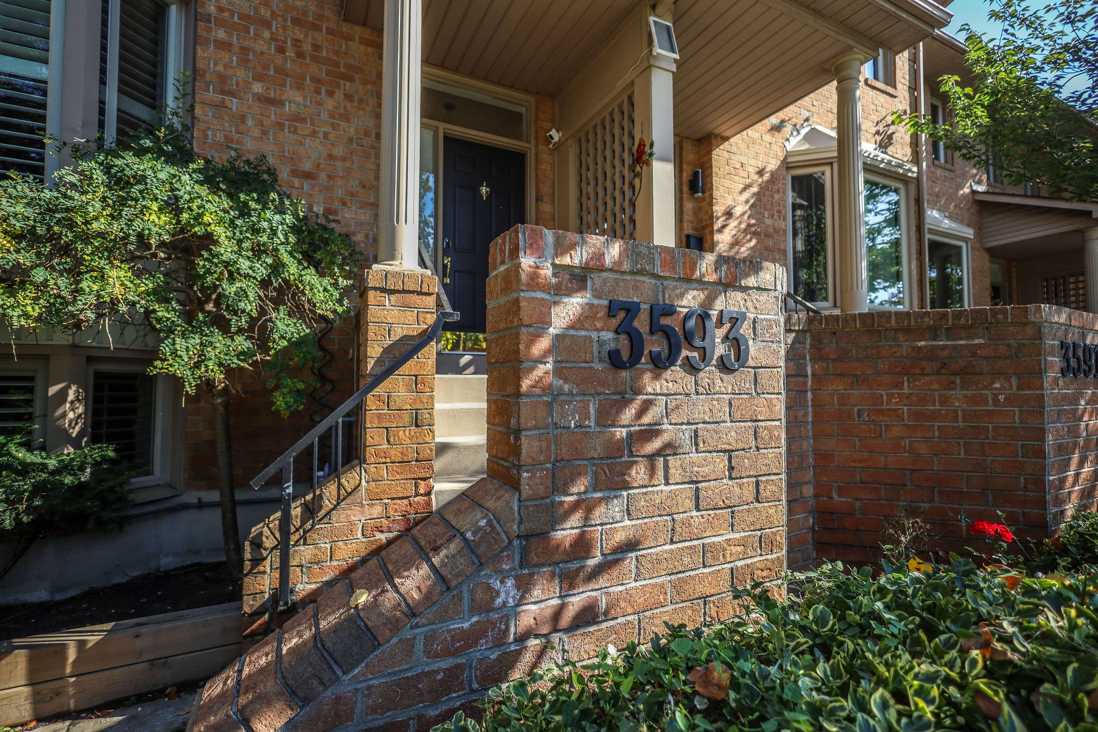 Mississauga, ON L5B 3J2,3593 Kariya DR