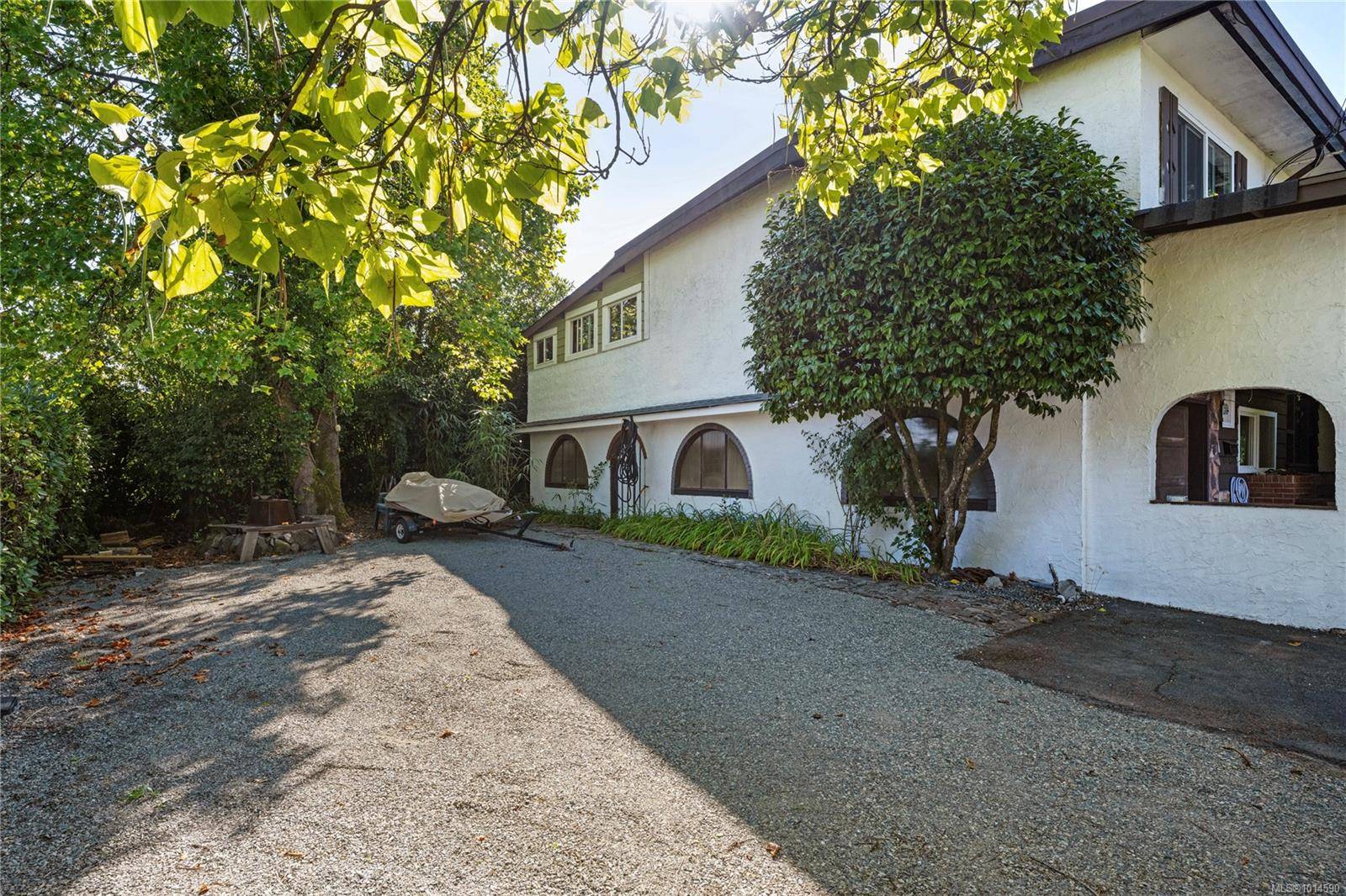 Nanaimo, BC V9T 1V2,301 Putter Pl