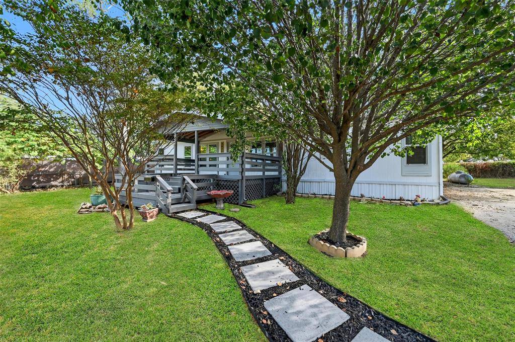 Lillian, TX 76061,5400 Becky Drive