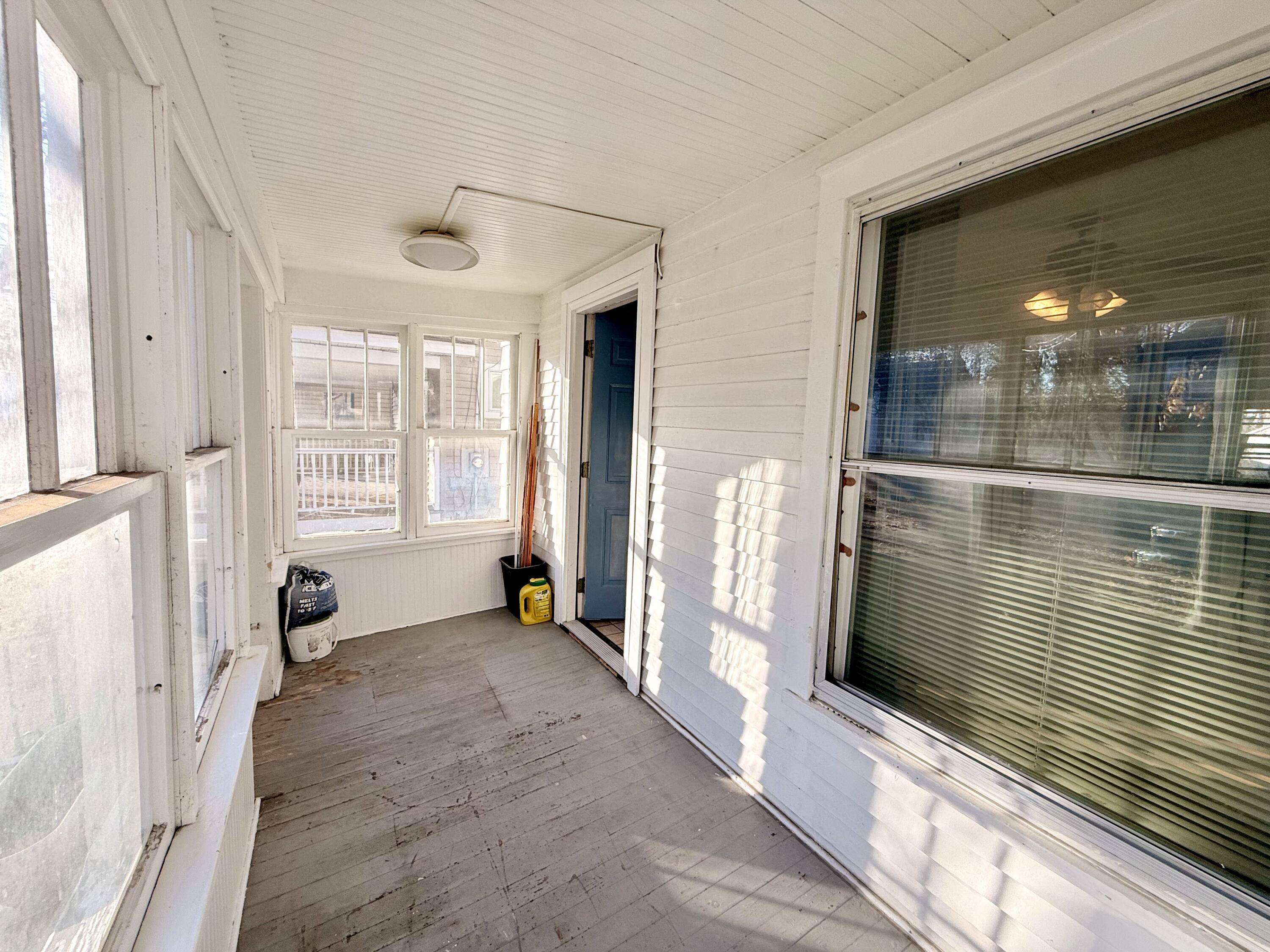 Kalamazoo, MI 49007,716 Elizabeth ST