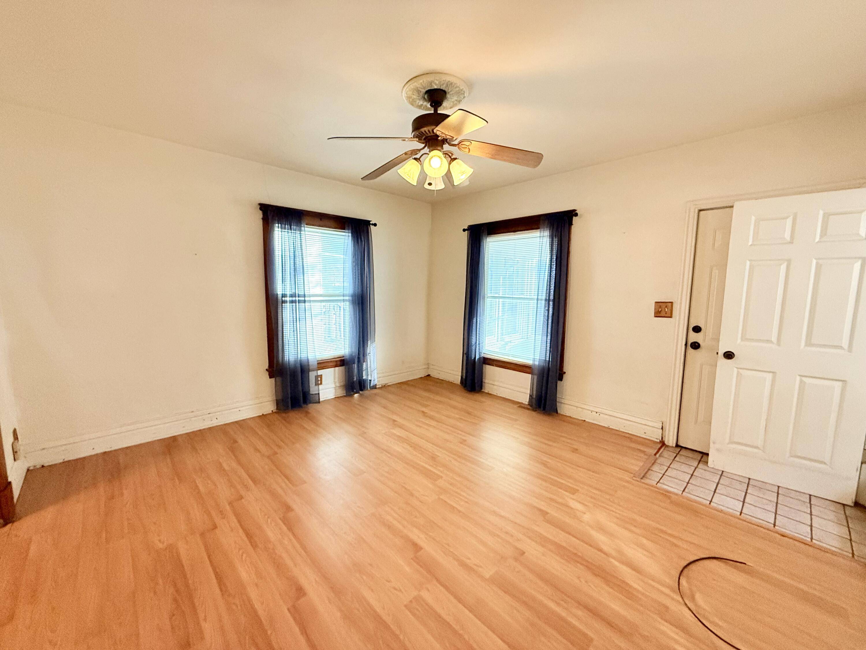 Kalamazoo, MI 49007,716 Elizabeth ST