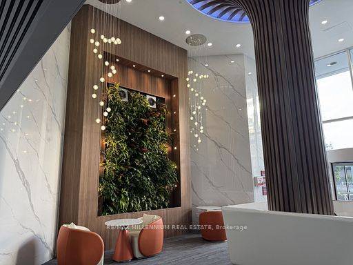 Toronto C15, ON M2H 3P8,105 Gordon Baker RD #329