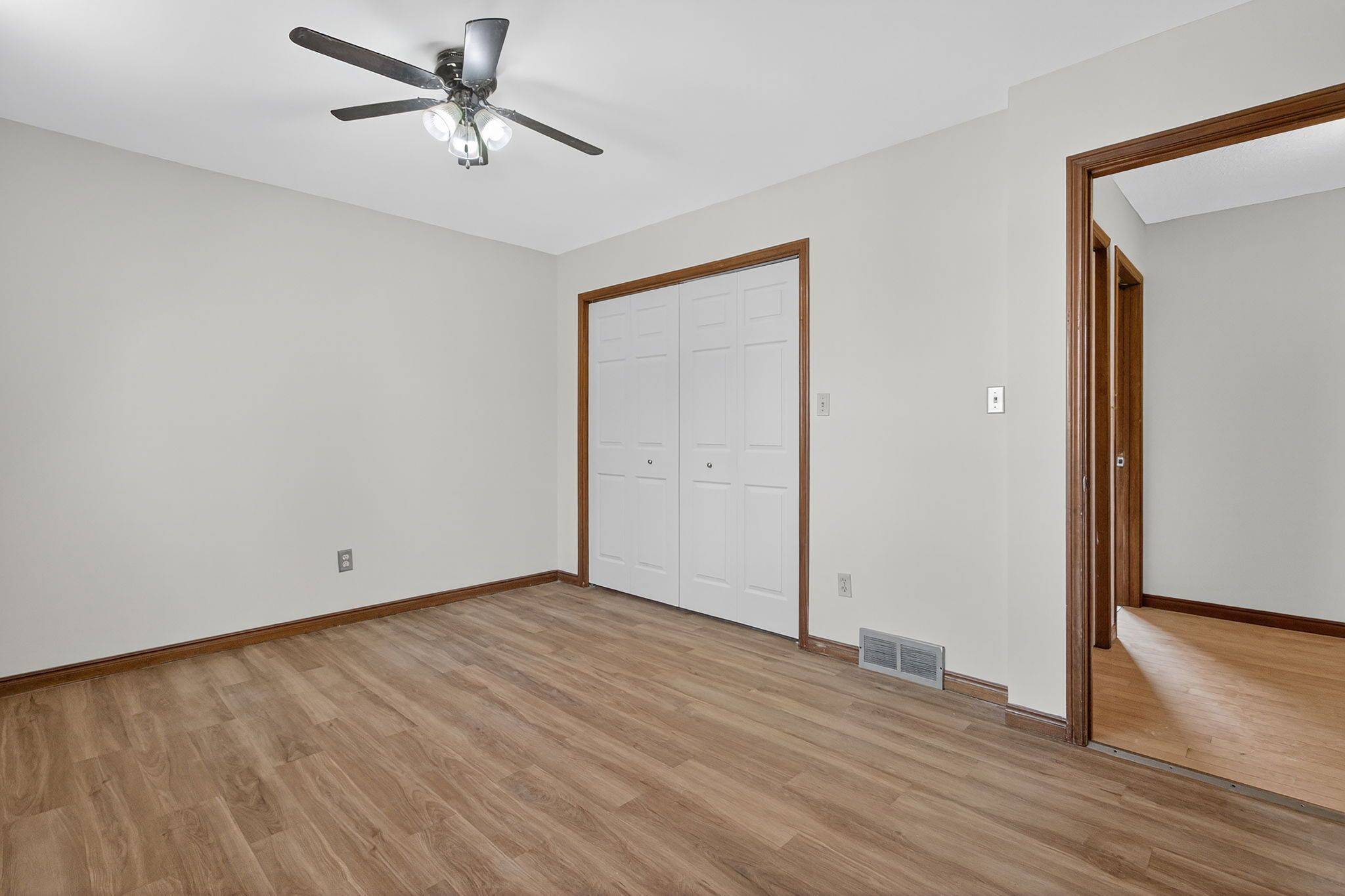 Chatham-kent, ON N7M 5Y4,194 Merritt AVE