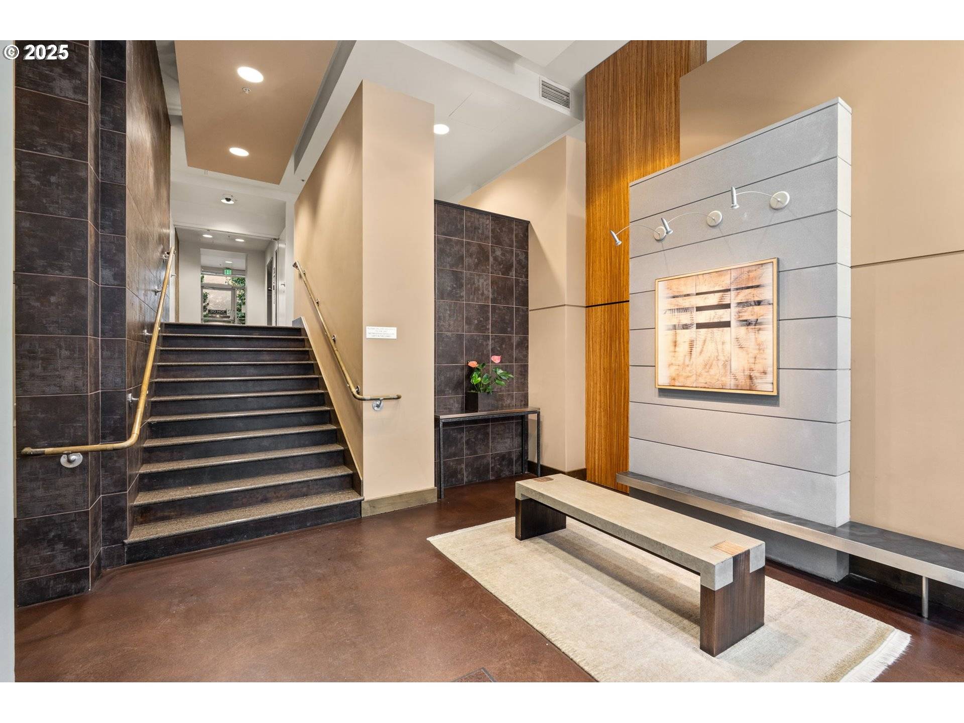 Portland, OR 97209,1130 NW 12TH AVE #214