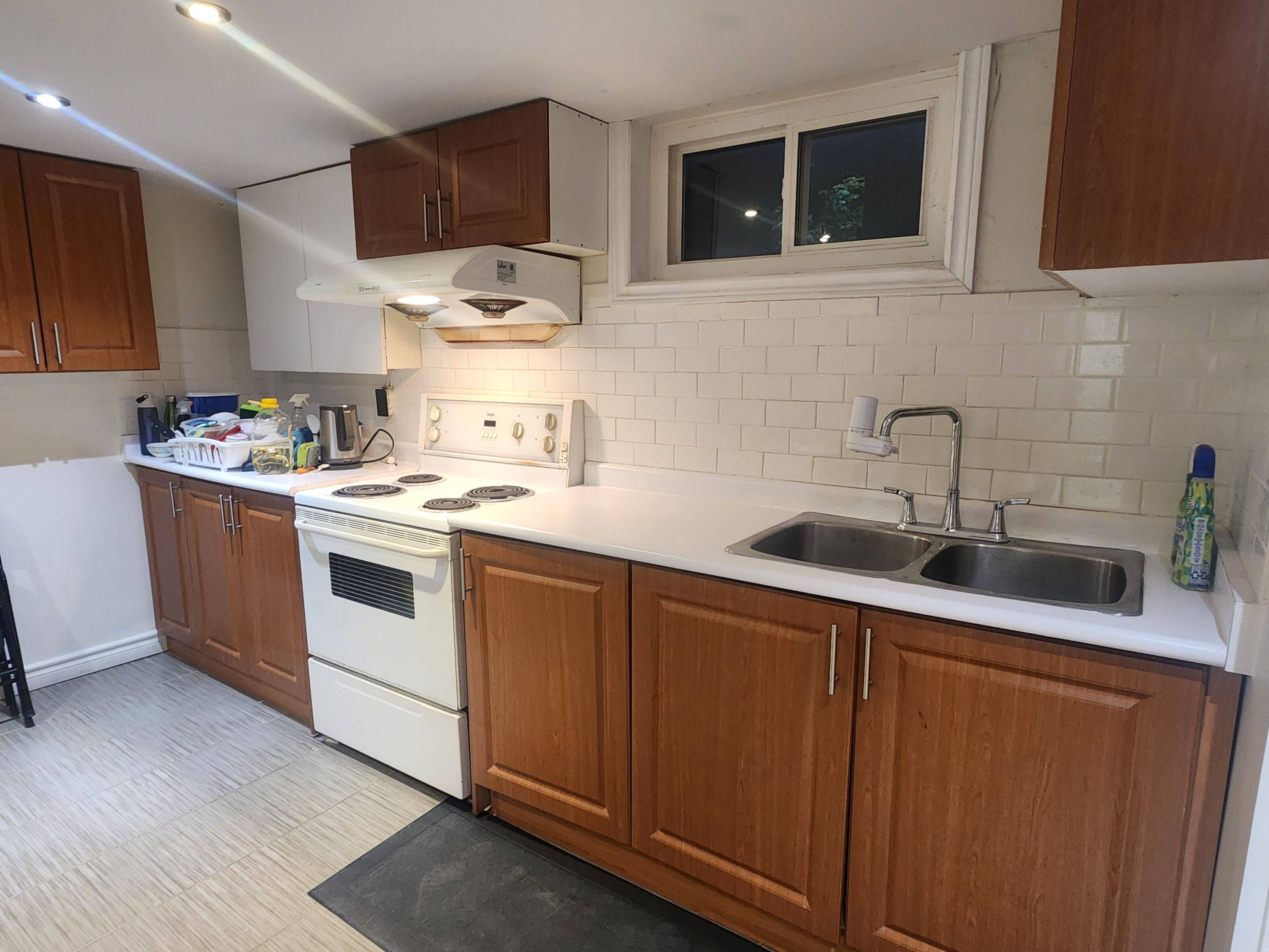 Toronto E04, ON M1K 3B6,30 Yorkshire RD #Basement