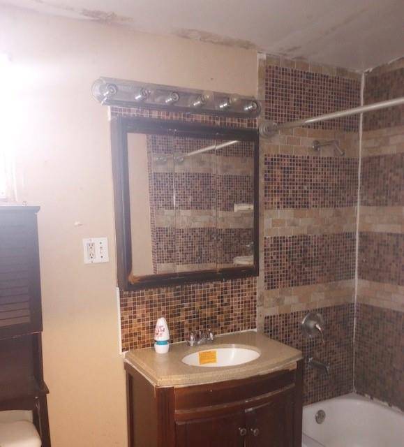 Brooklyn, NY 11207,725 Vermont ST