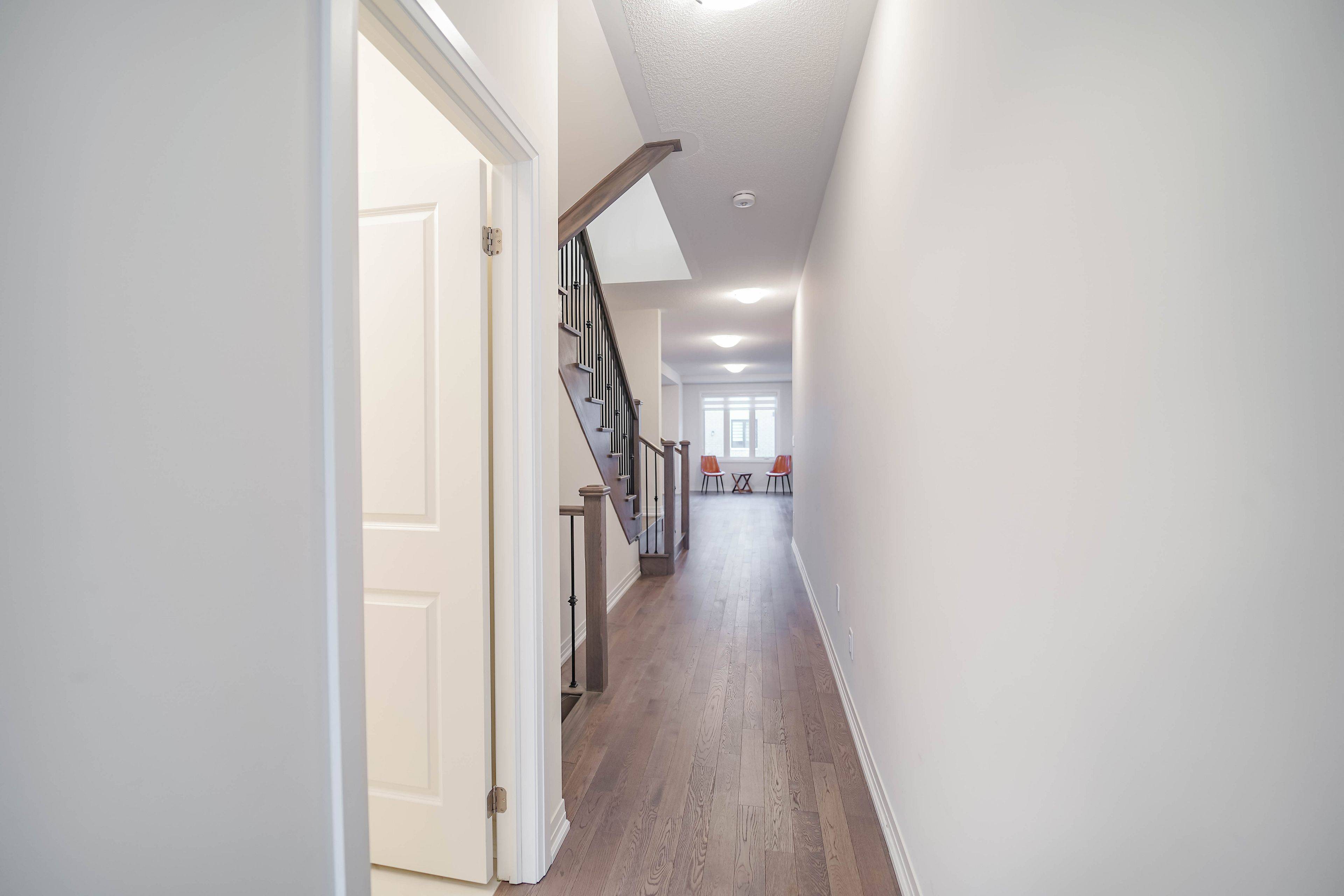 Pickering, ON L0H 1J0,1033 Pisces TRL