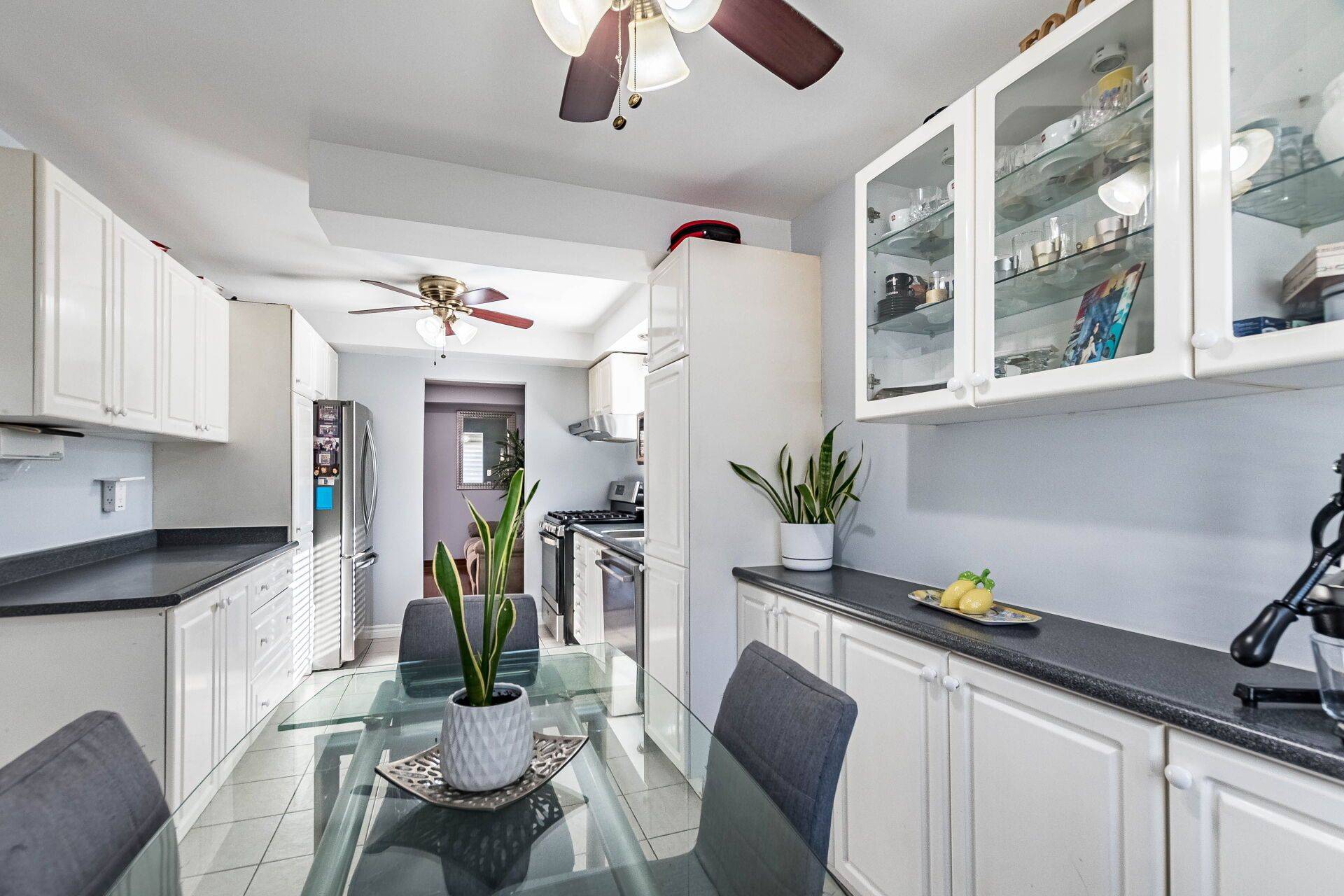 Mississauga, ON L5N 1S5,6945 pamplone Mews S