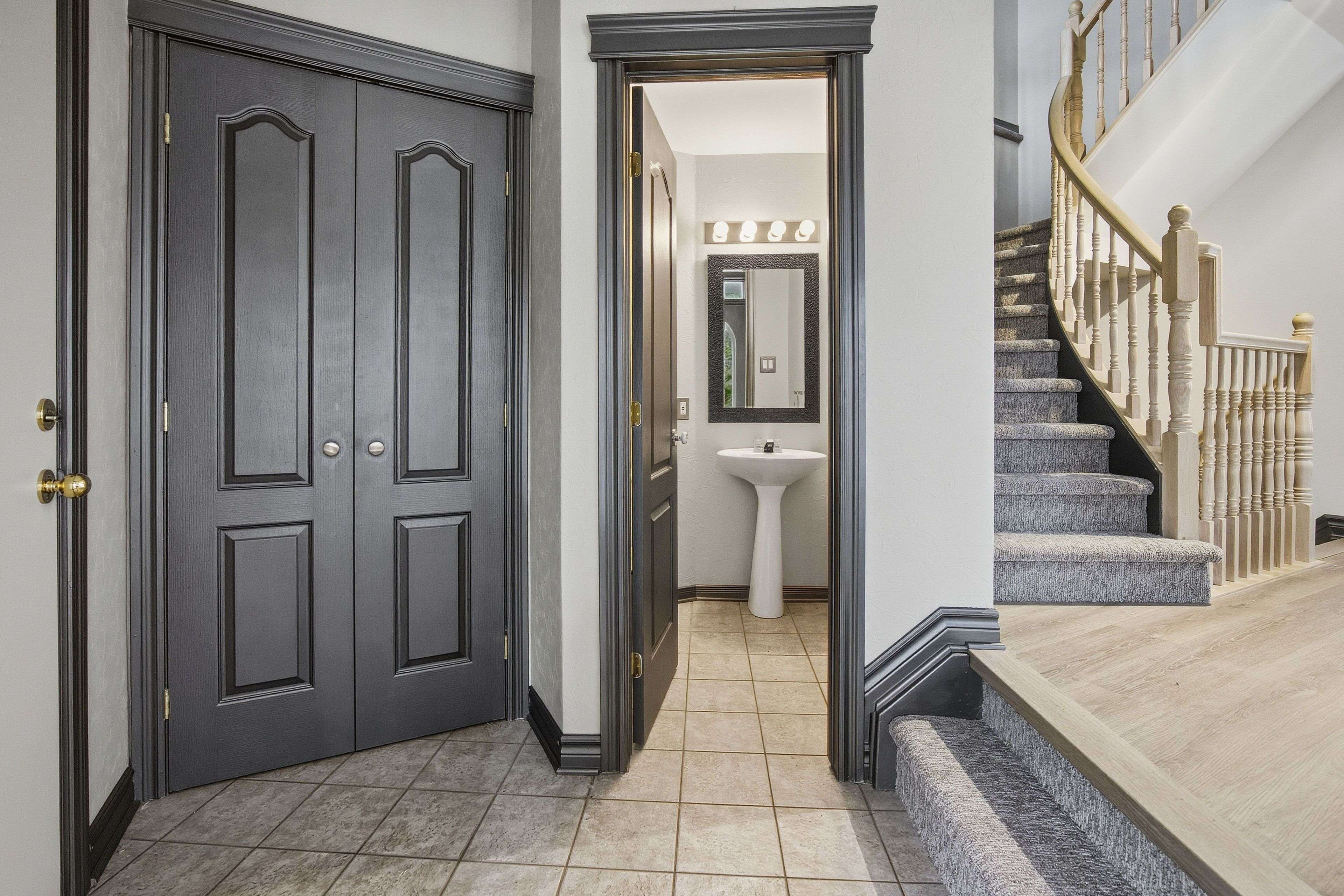 Kanata, ON K2L 4G5,137 Hearst WAY