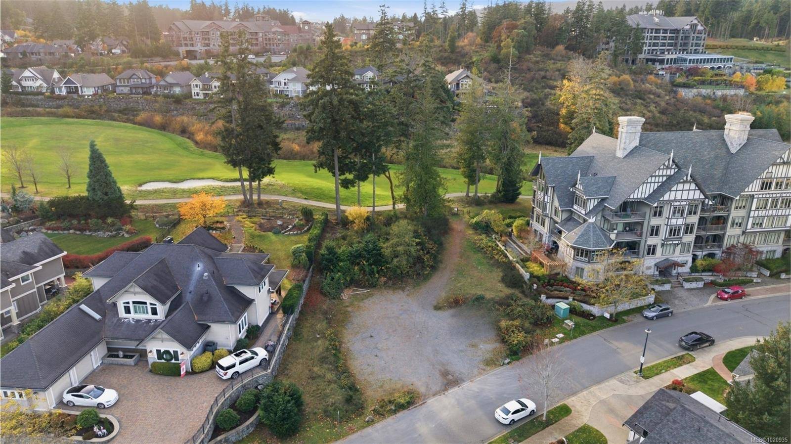 Langford, BC V9B 6R6,2018 Troon Crt #Lot B