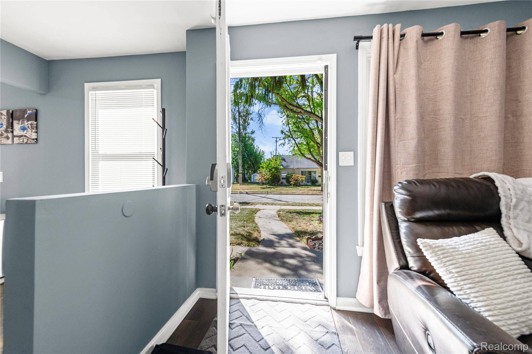 Oak Park, MI 48237,10320 Troy ST