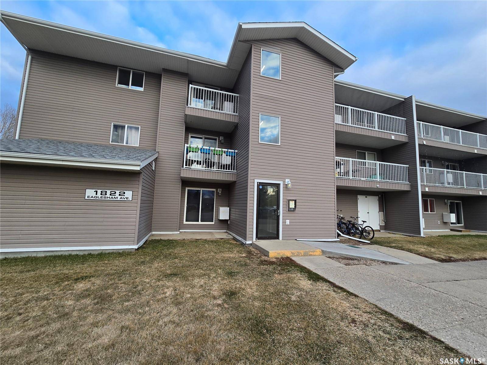 Weyburn, SK S4H 3A8,1822 Eaglesham AVENUE #301