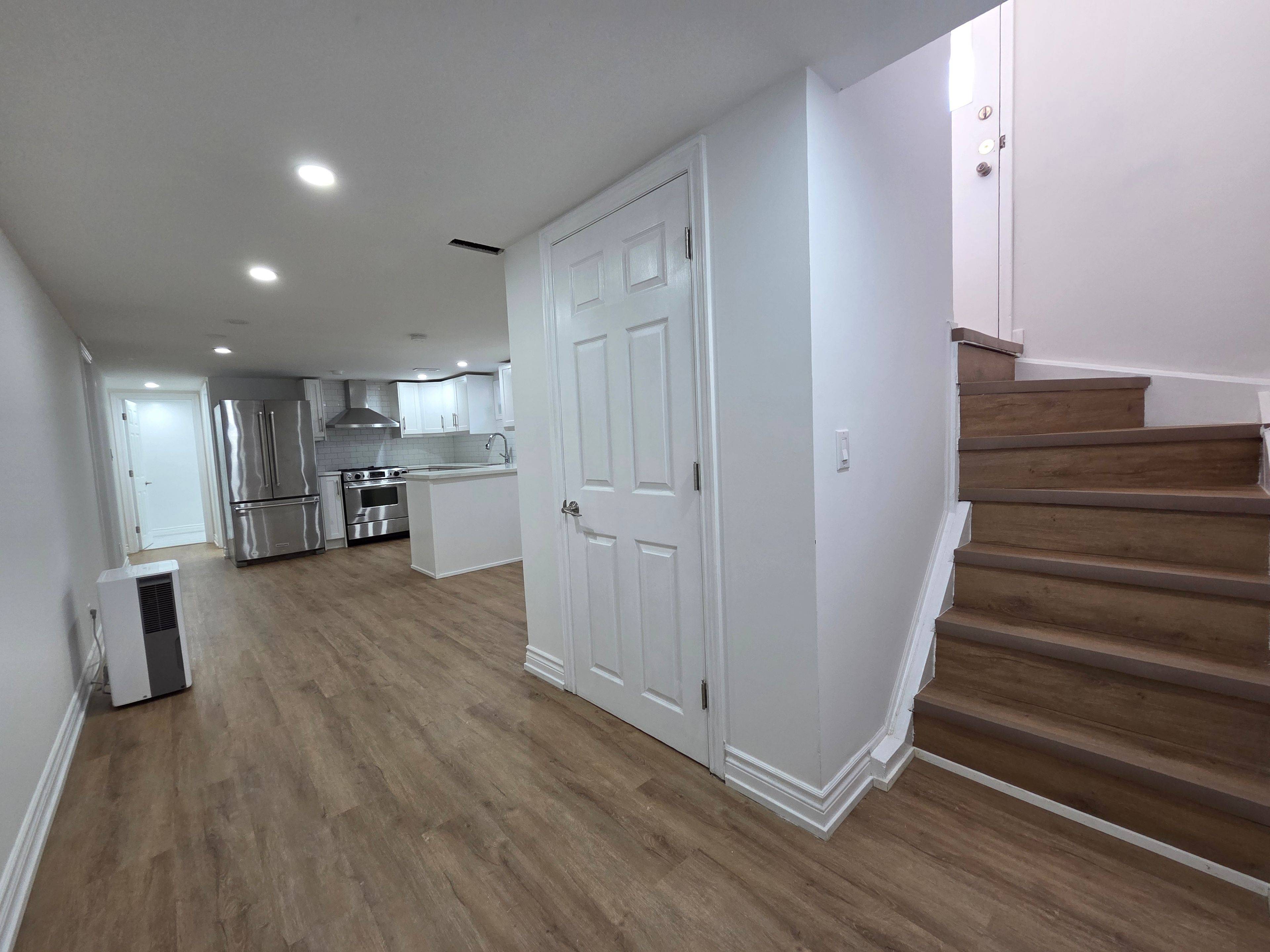 Toronto W10, ON M9V 1X1,81 Taysham CRES #Basement