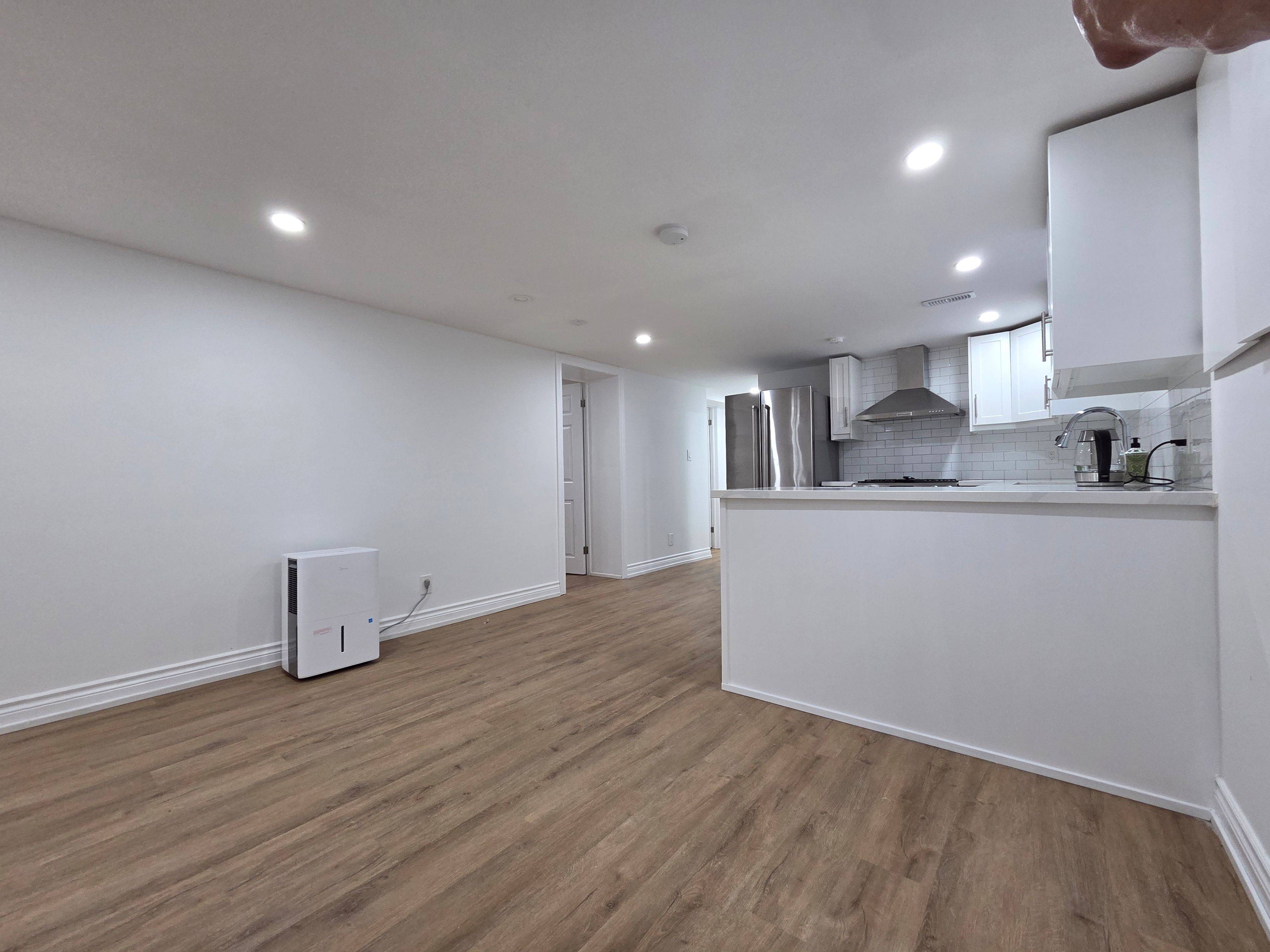 Toronto W10, ON M9V 1X1,81 Taysham CRES #Basement