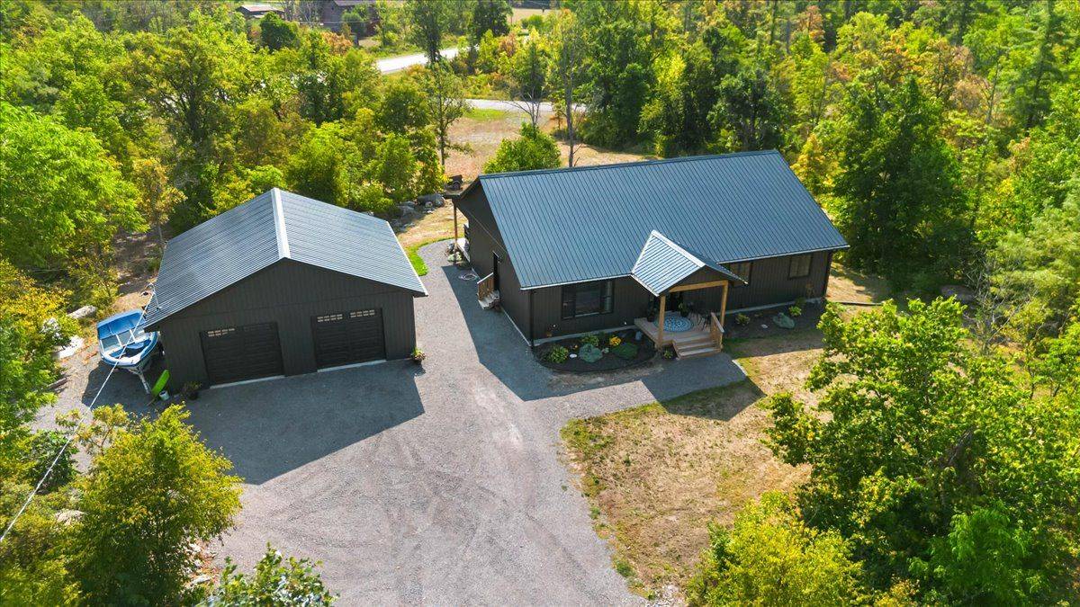 Marmora And Lake, ON K0K 2M0,32 Marble CT