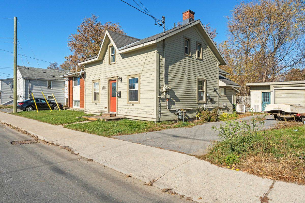 Kingston, ON K7K 2N4,29 Hickson AVE