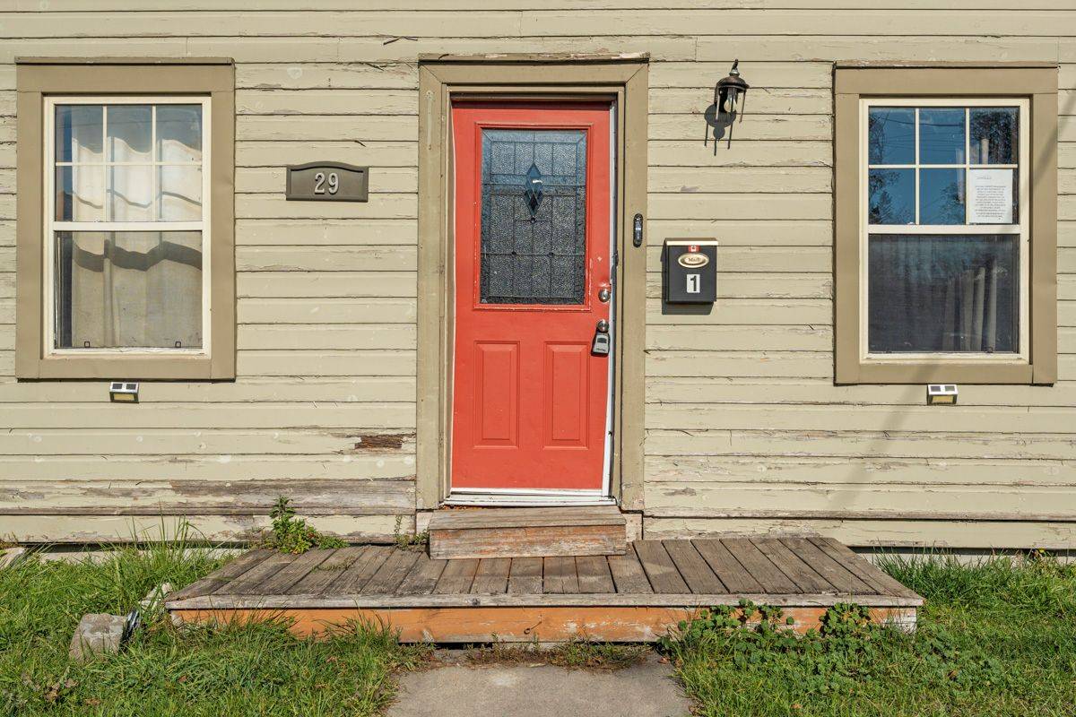 Kingston, ON K7K 2N4,29 Hickson AVE