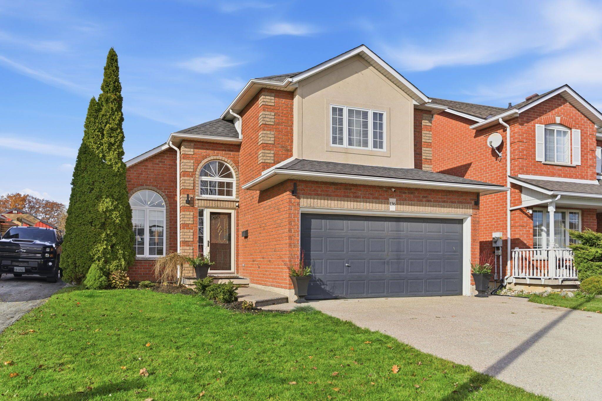 Haldimand, ON N3W 2M6,136 Braemar AVE