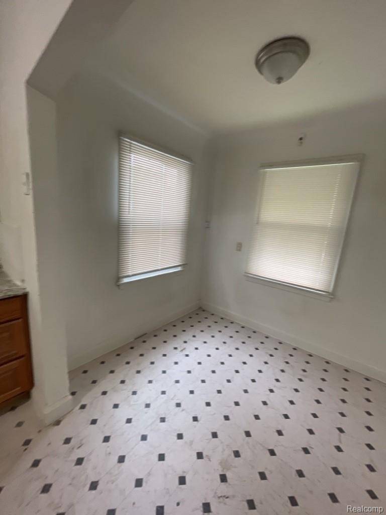 Detroit, MI 48204,9137 Birwood ST