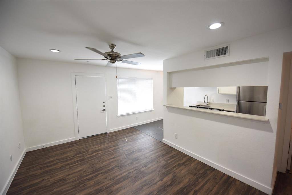 Dallas, TX 75214,5404 Reiger Avenue #304